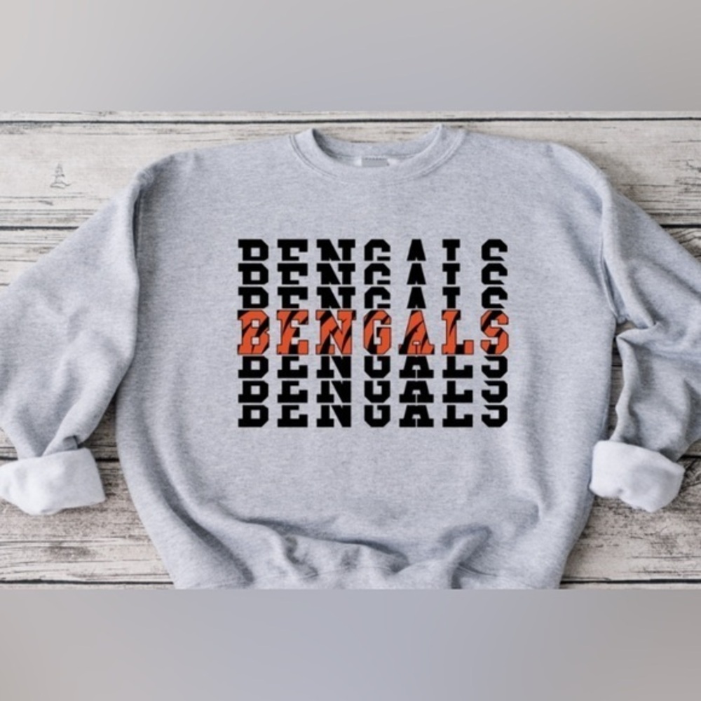 ⭐️HP⭐️ Stacked Bengals Crewneck